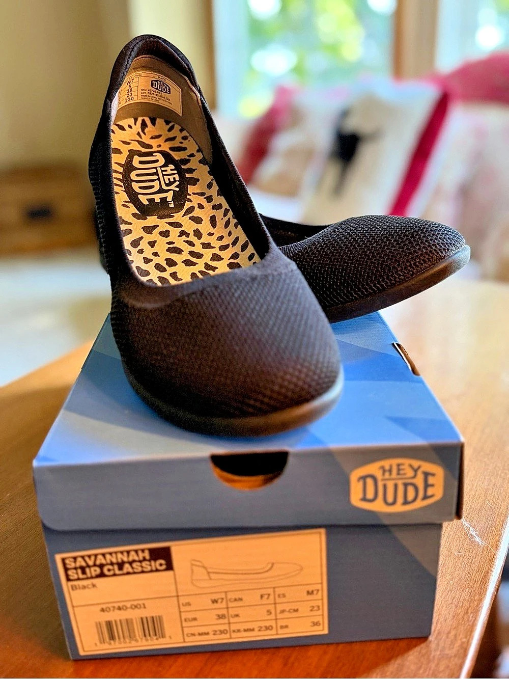 Hey Dude Savannah Slip Classic Black Flats US 7 W